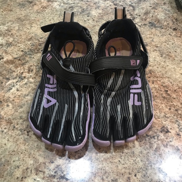 fila skele toes womens